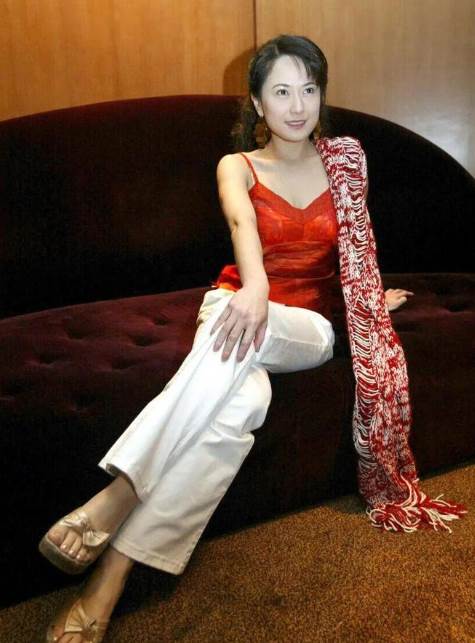 黑幫千金劉伊心的戰鬥人生：嫁戈偉如前夫，搶繼承權終成狼人